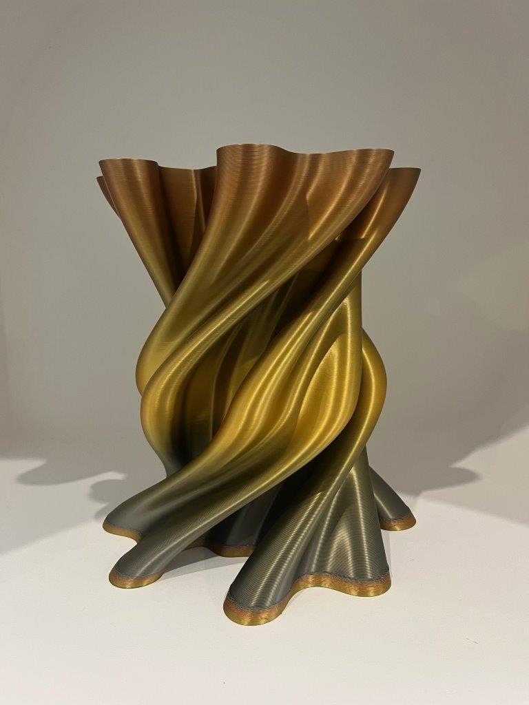 The Daily Rabbit Woods Vase in Liquid Amber 25 cm